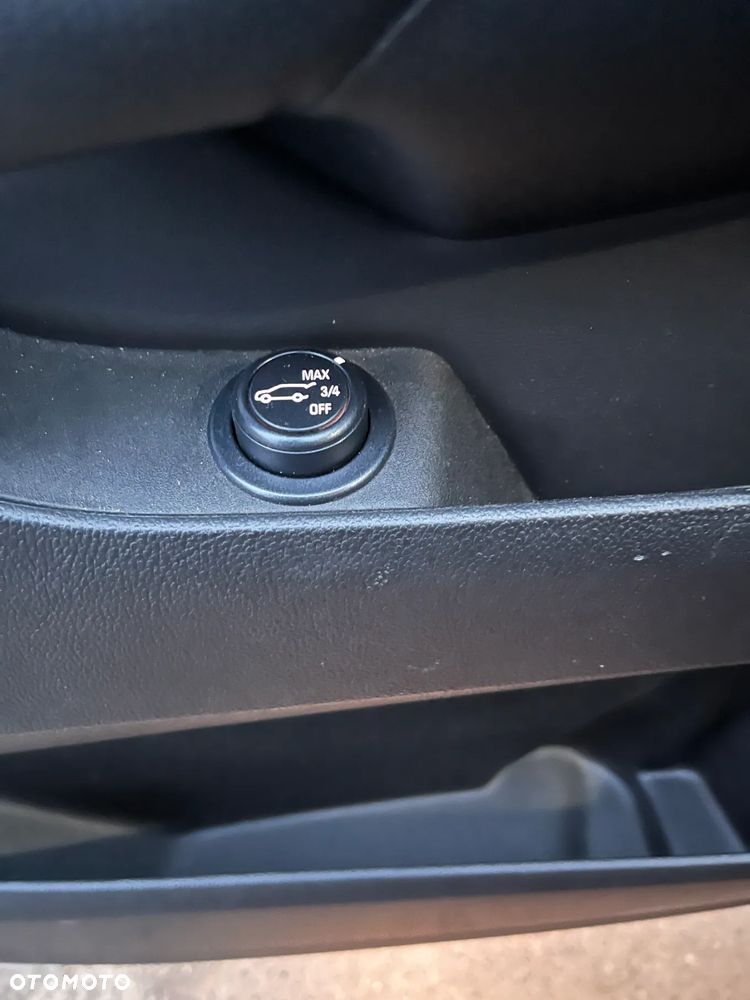 Cadillac SRX 3.6 V6 AWD Sport Luxury - 33