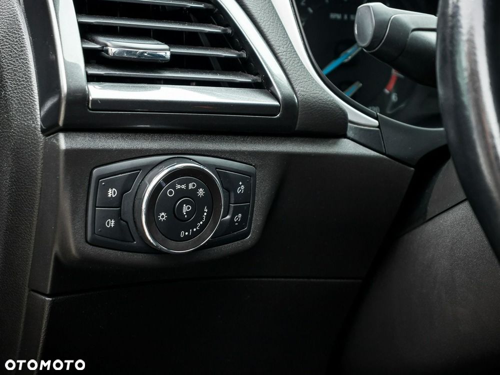 Ford Mondeo - 16