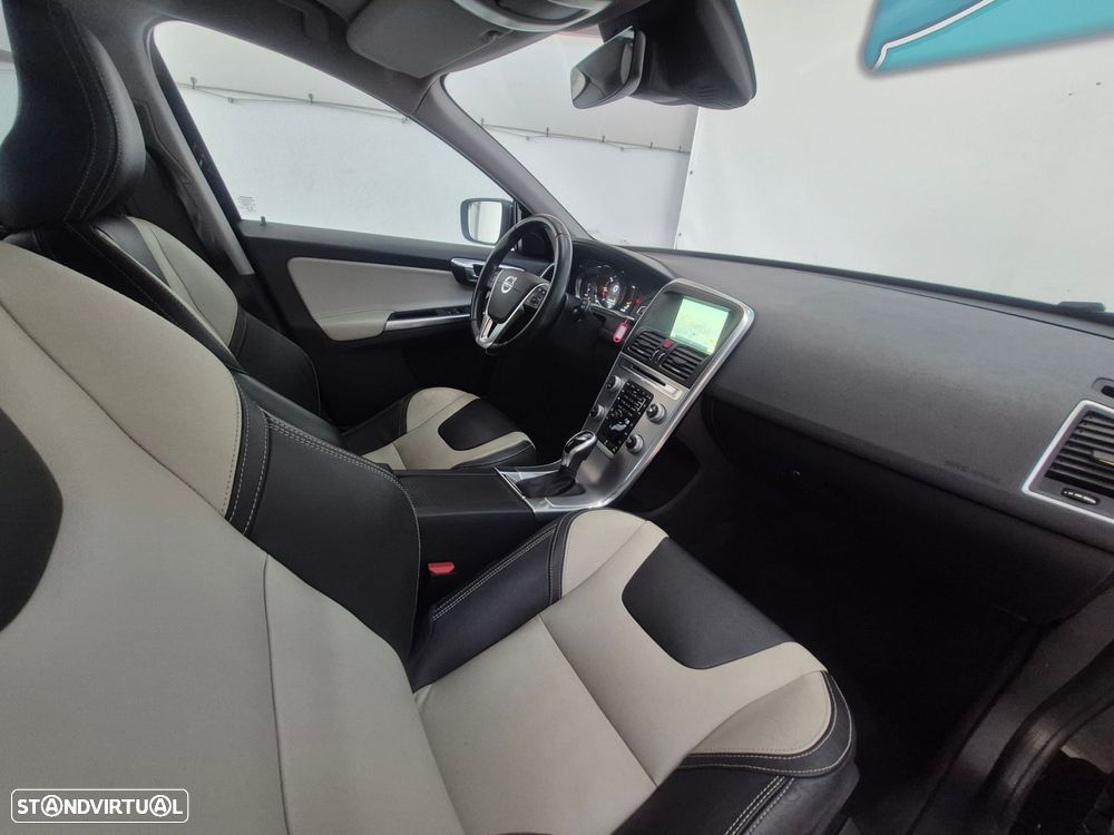 Volvo XC 60 2.0 D4 Summum Geartronic - 21