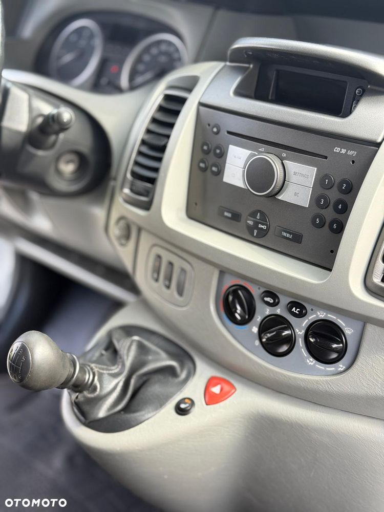 Renault Trafic - 9