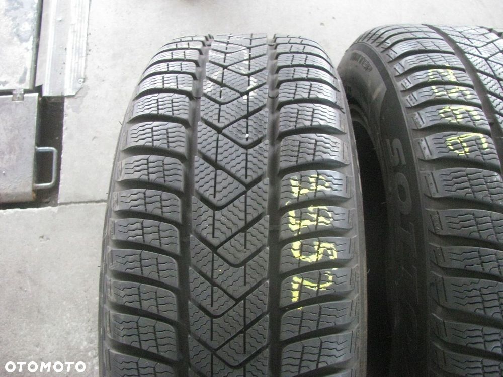 Opona zimowa Pirelli Winter SottoZero 3 225/55R17 97 H - 4