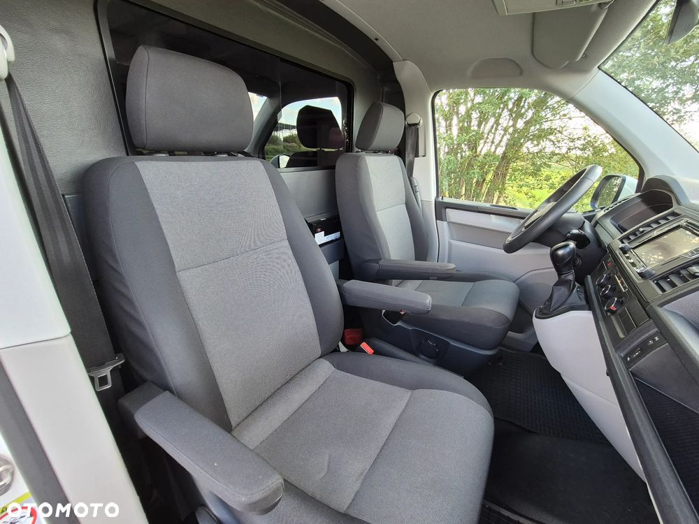 Volkswagen Transporter - 30