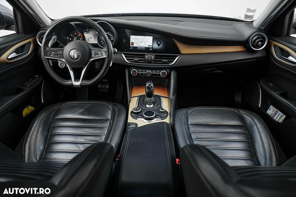 ALFA ROMEO Giulia 2018 — imagine 24