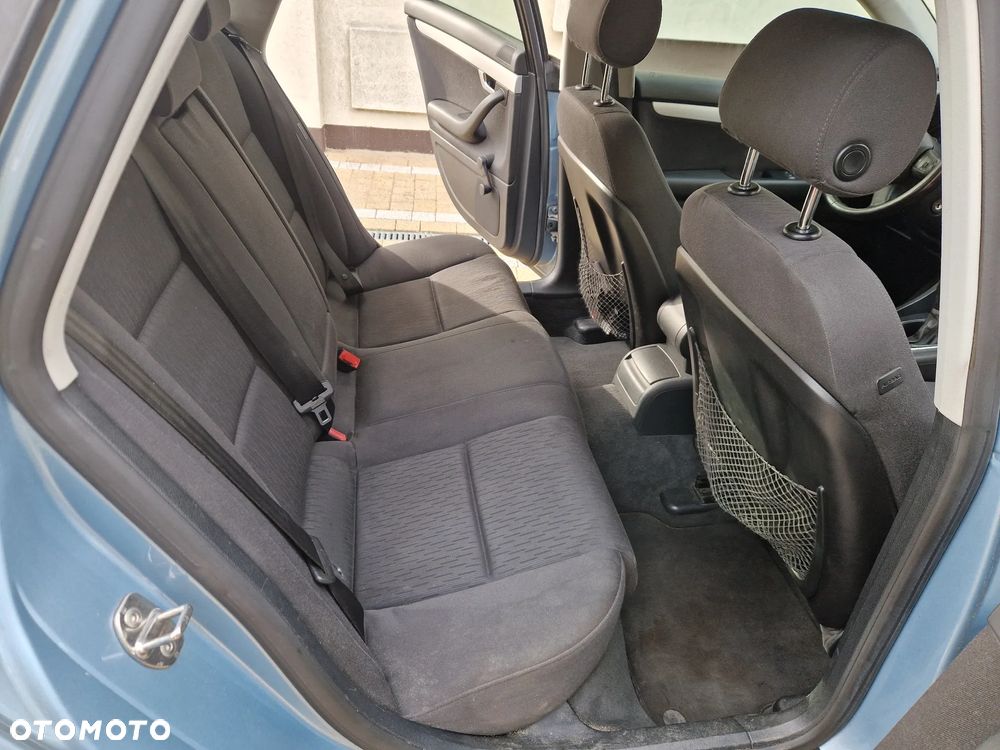 Audi A4 Avant 2.0 TDI DPF - 12