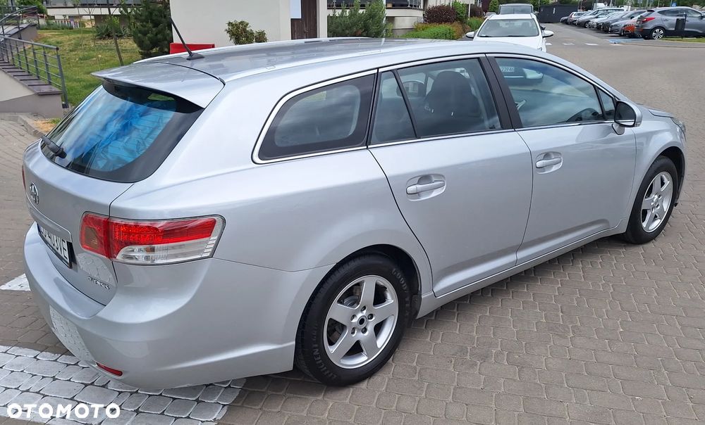 Toyota Avensis - 3