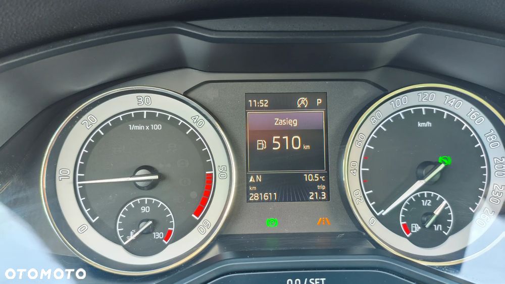 Skoda Superb 2.0 TDI L&K DSG - 25