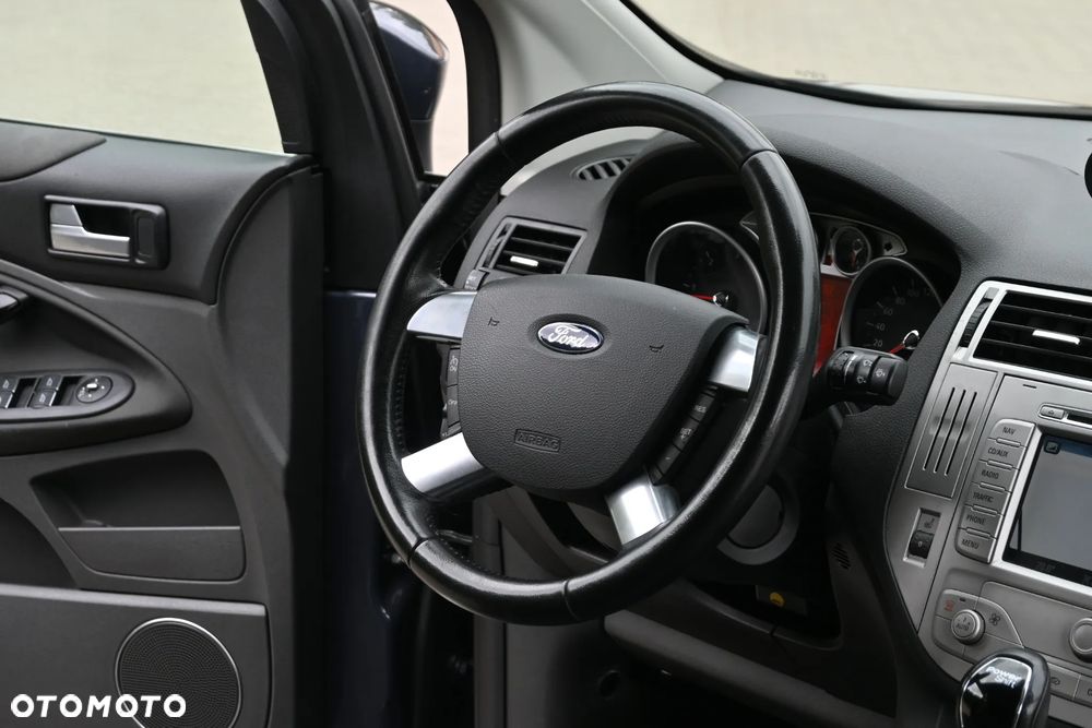 Ford Kuga 2.0 TDCi 4WD Titanium Plus - 29