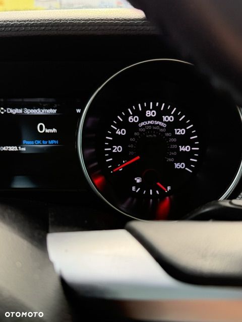 Ford Mustang 5.0 V8 Bullitt - 4
