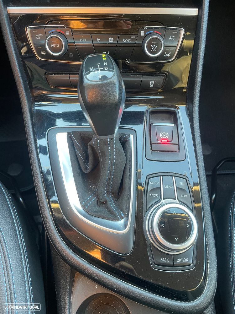 BMW 218 - 15