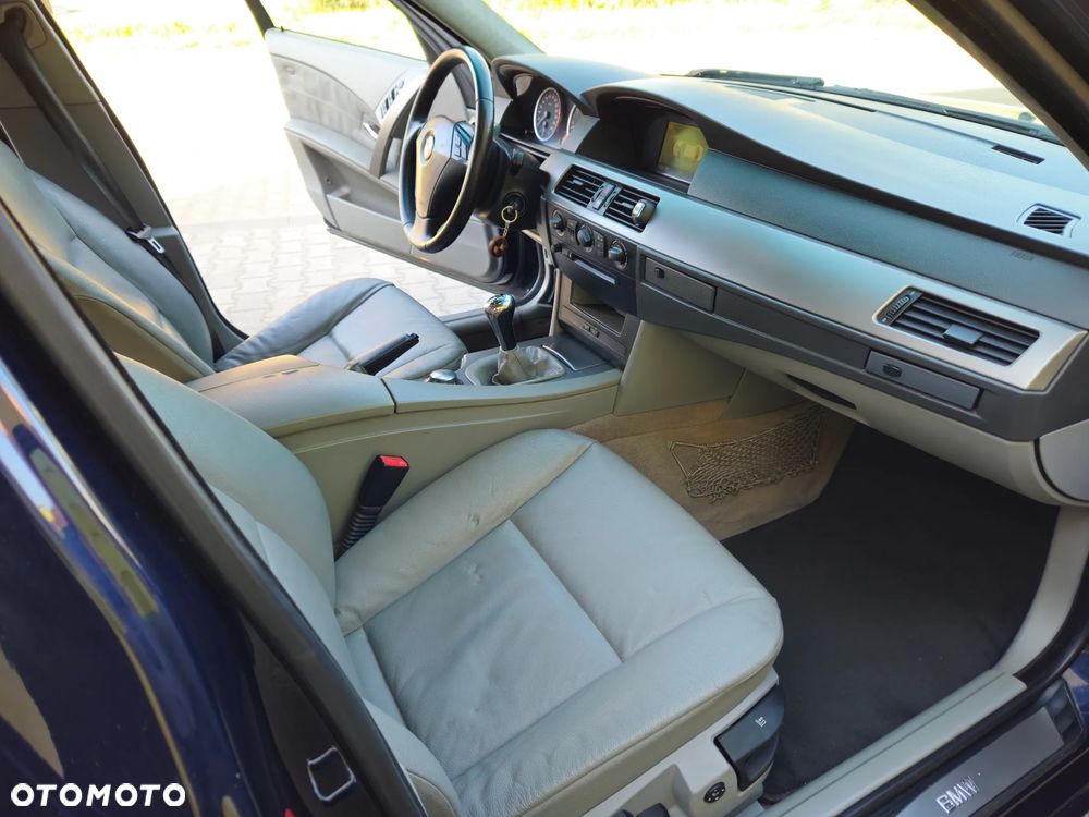 BMW Seria 5 - 25