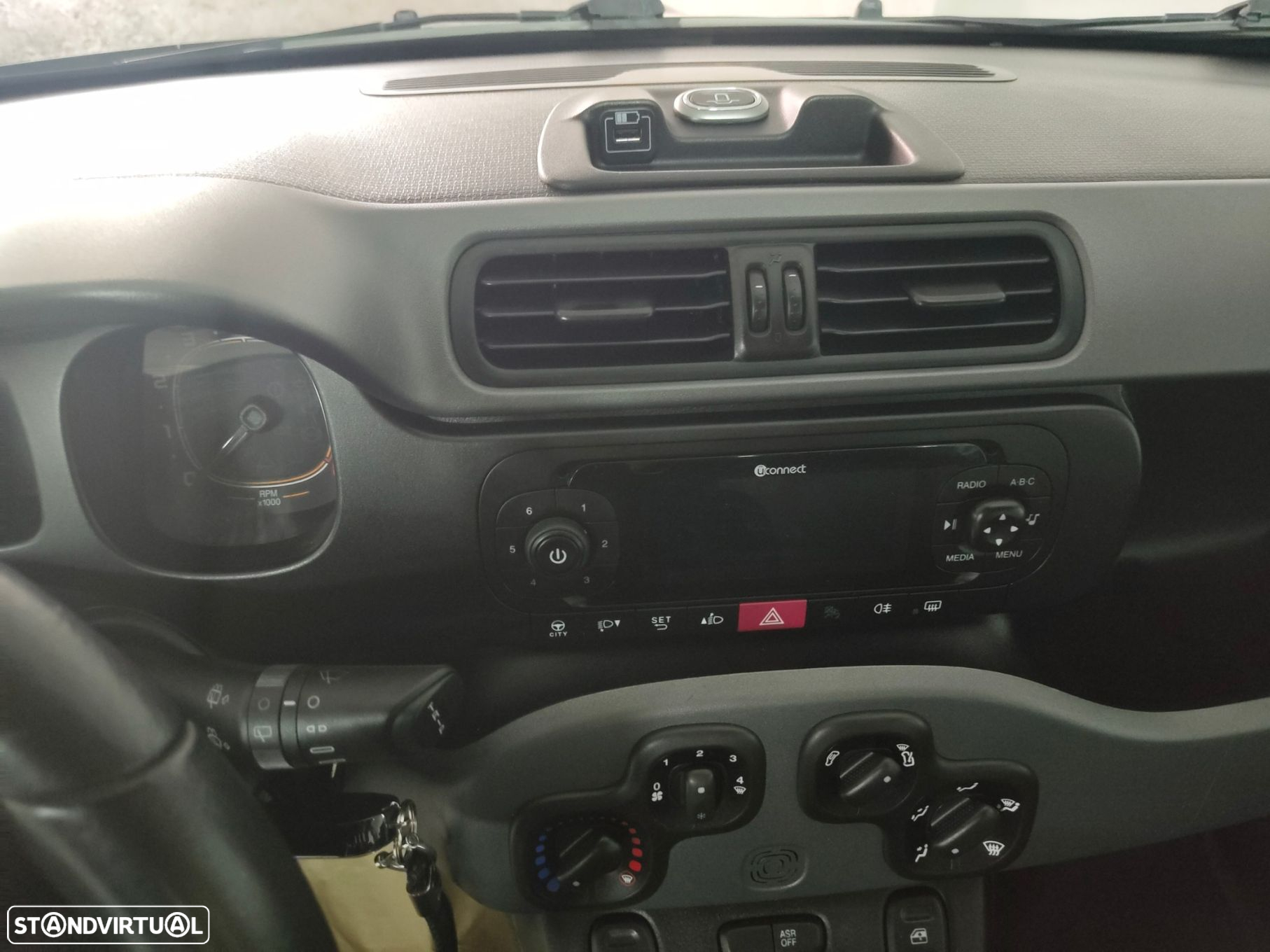 Fiat Panda 1.2 Lounge S&S - 8