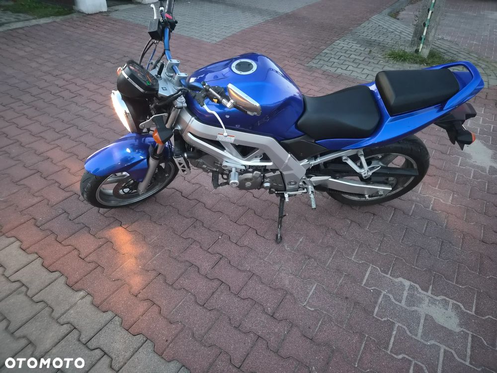Suzuki SV - 17