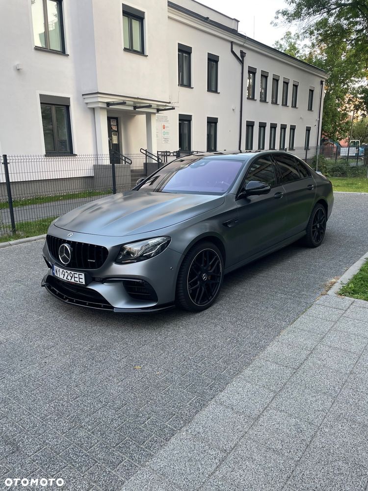 Mercedes-Benz Klasa E - 1