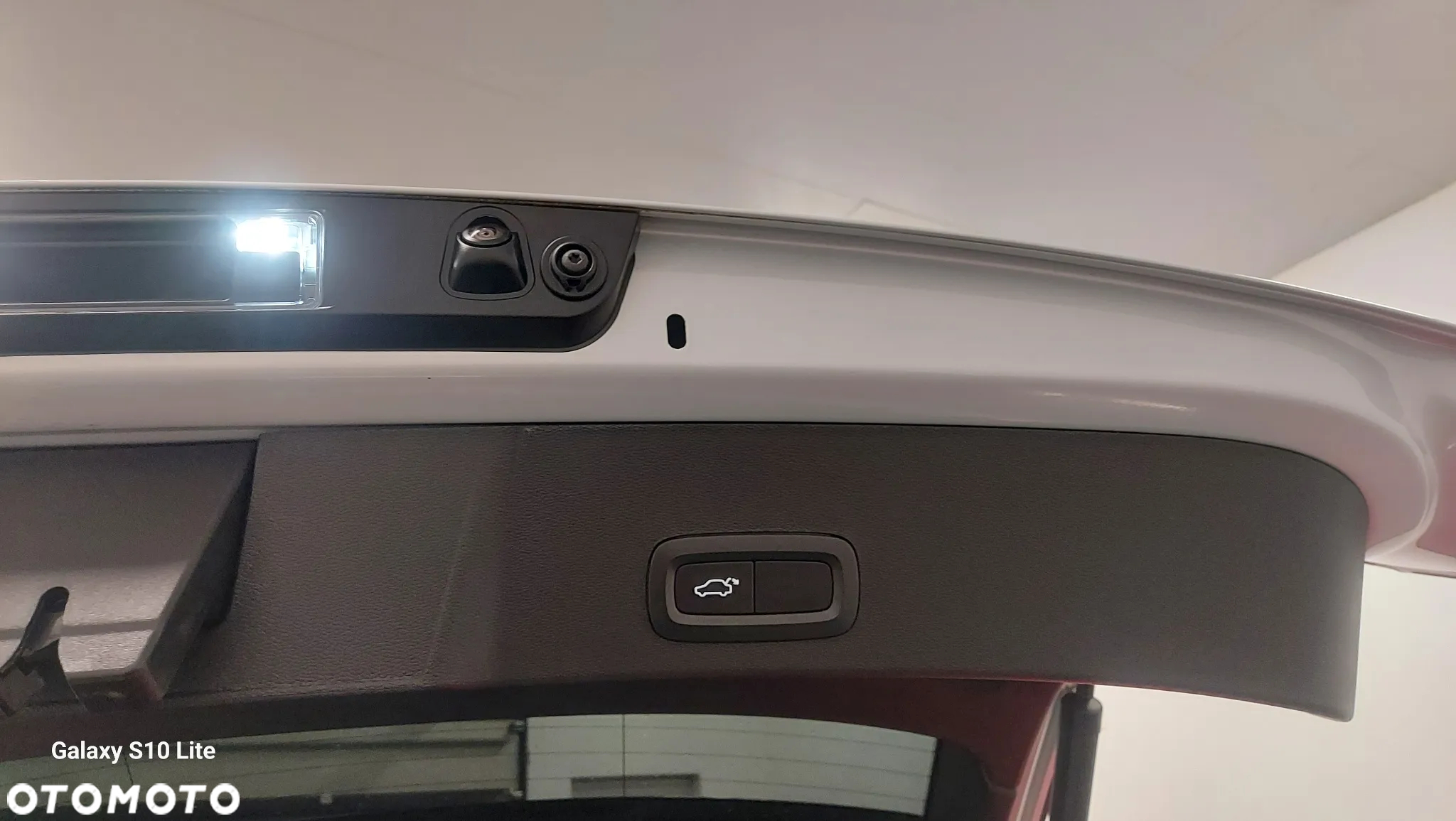 Volvo XC 40 D3 SCR R-Design - 12