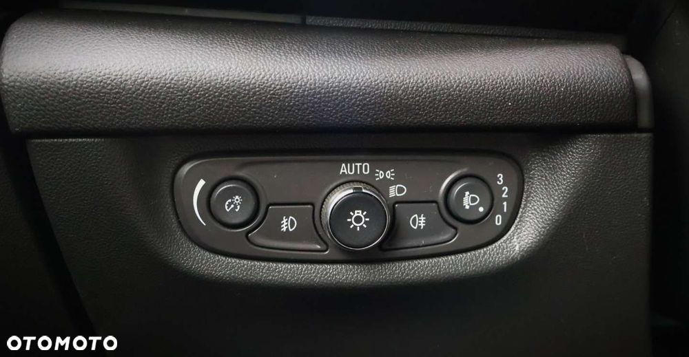 Opel Insignia - 32