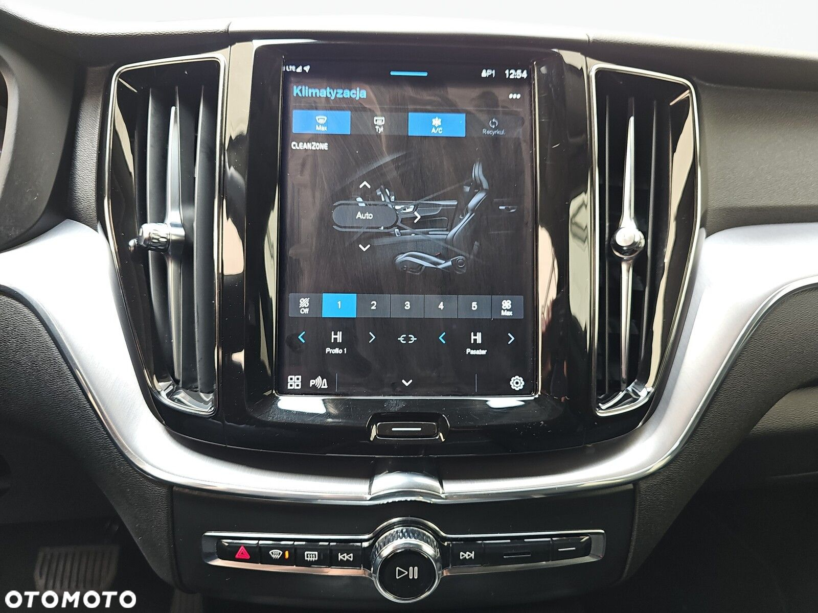 Volvo XC 60 - 23