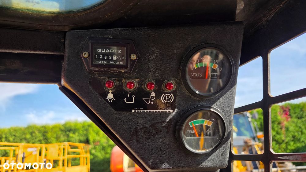 Bobcat S 70 - 13