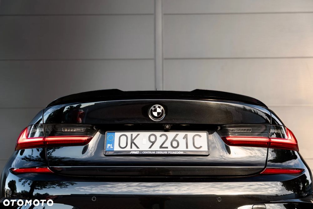 BMW Seria 3 330i M Sport sport - 8