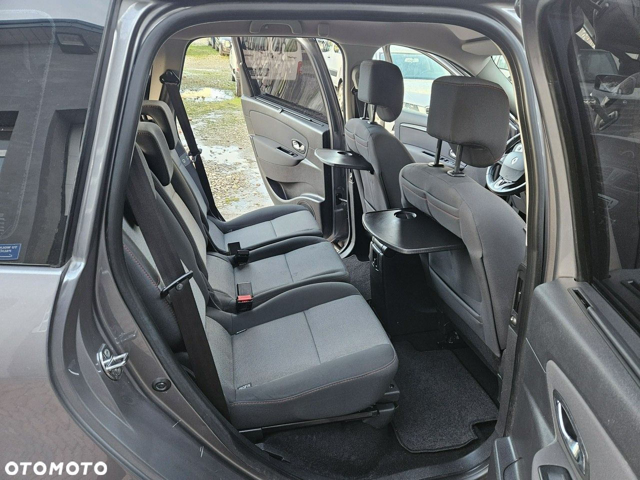 Renault Grand Scenic - 11