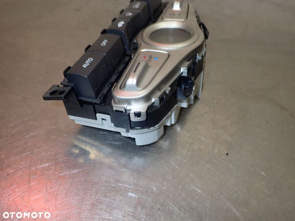 PANEL STEROWANIA NAWIEWU KLIMATYZACJI HONDA JAZZ II LIFT D067G - 3