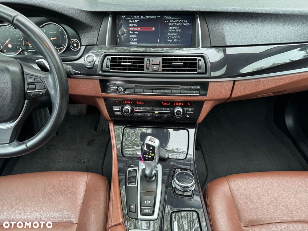 BMW Seria 5 518d Luxury Line - 29