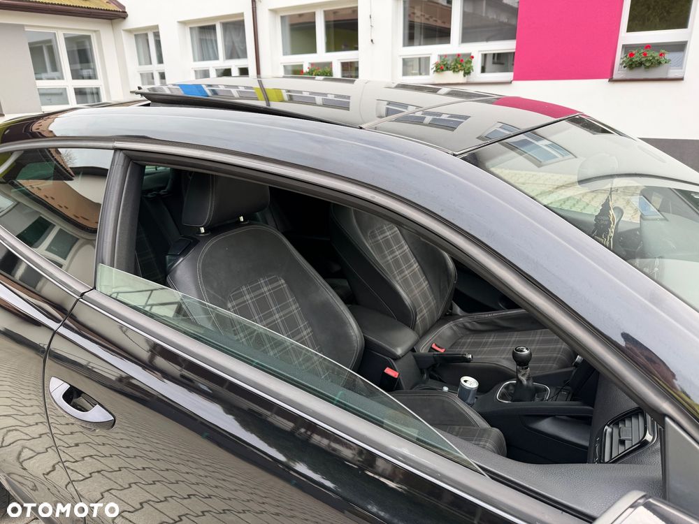 Volkswagen Scirocco 2.0 TDI - 6