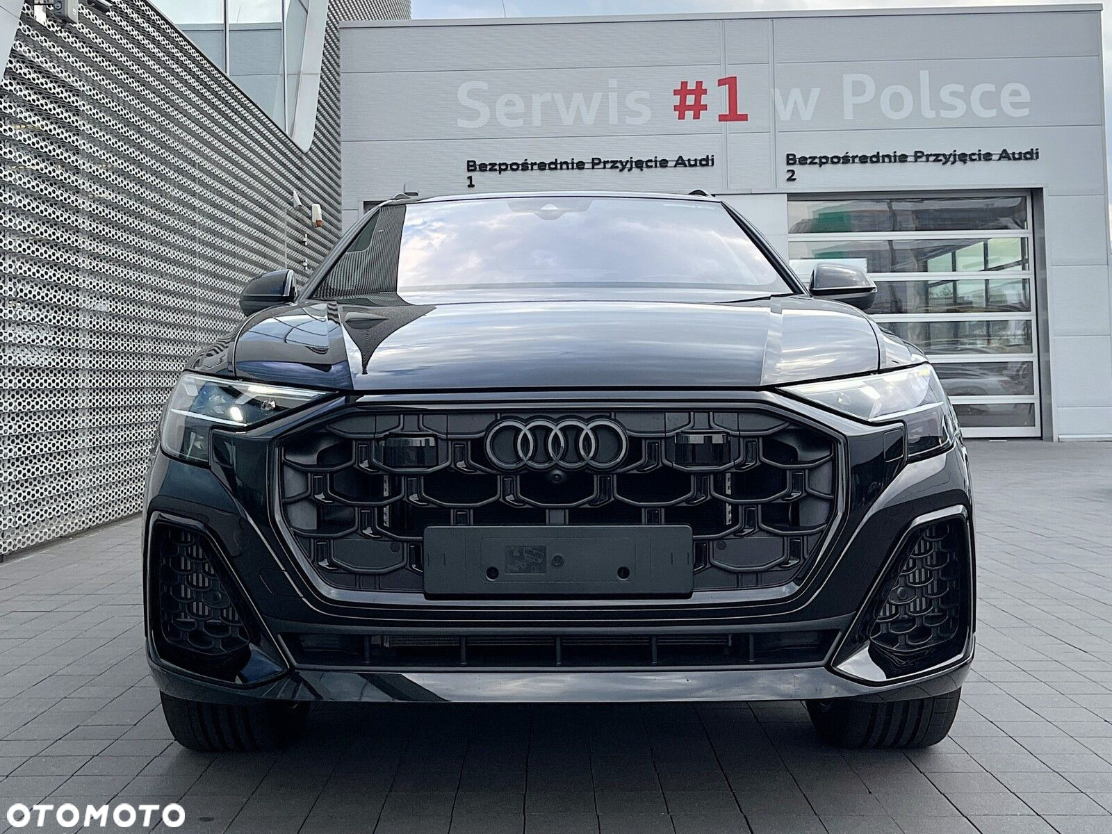 Audi SQ8 - 8