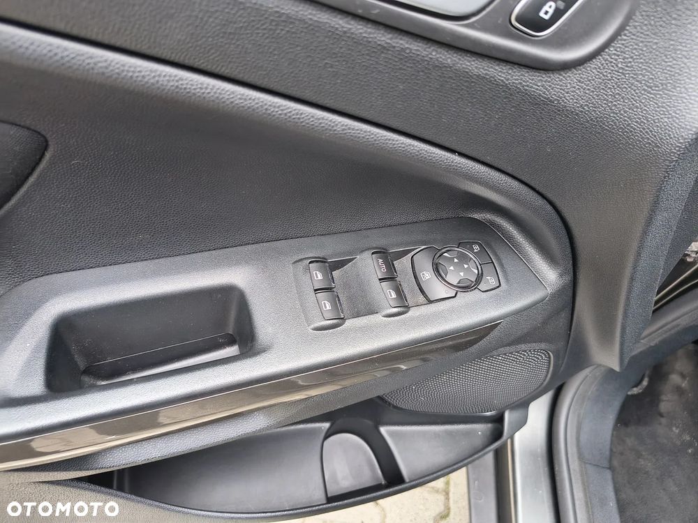 Ford EcoSport - 12