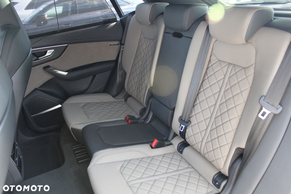 Audi SQ8 TFSI Quattro Tiptronic - 19