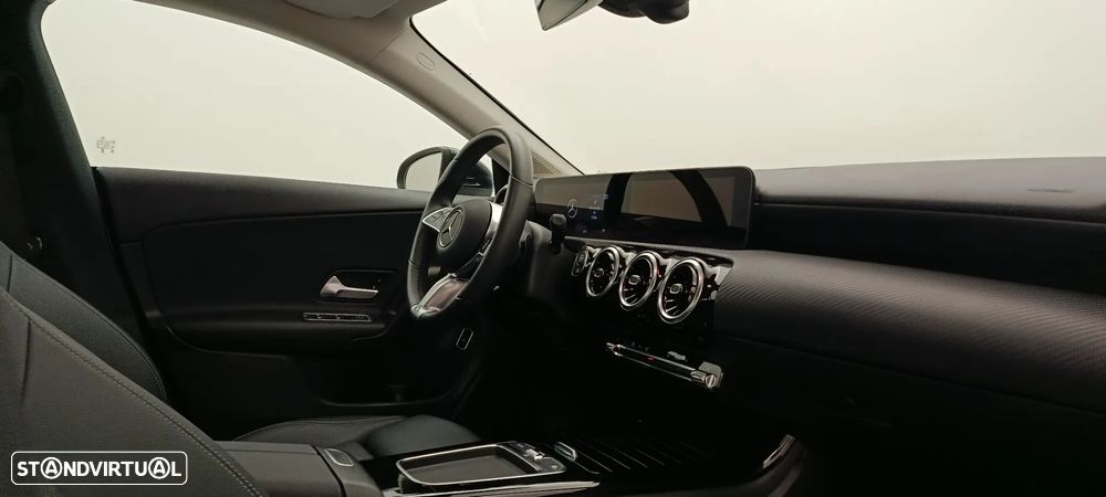 Mercedes-Benz CLA 180 d - 17