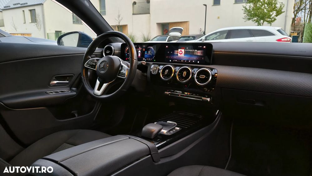 Mercedes-Benz CLA - 5