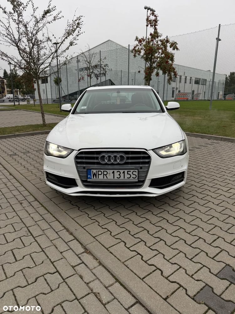 Audi A4 - 1