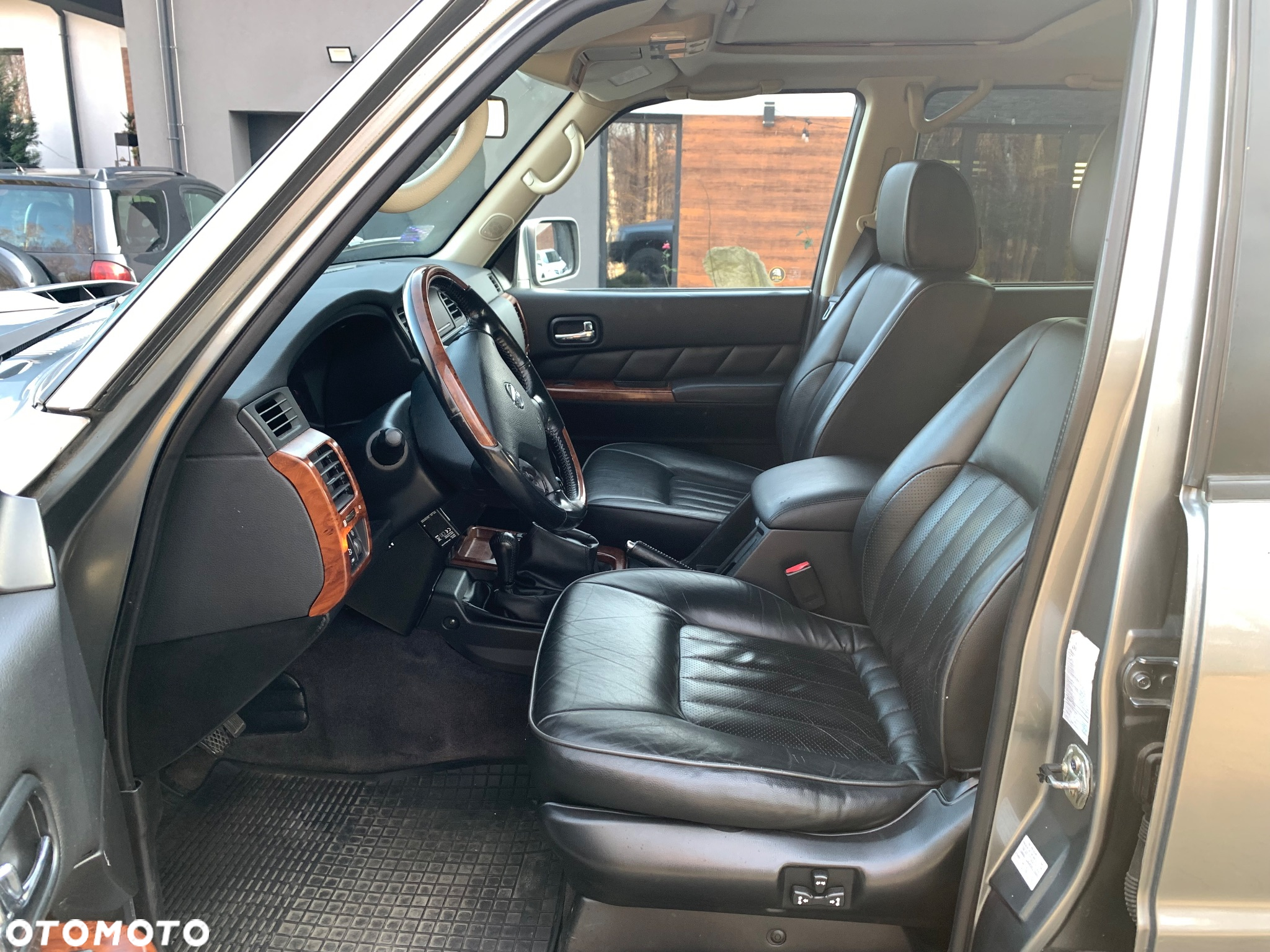Nissan Patrol - 9