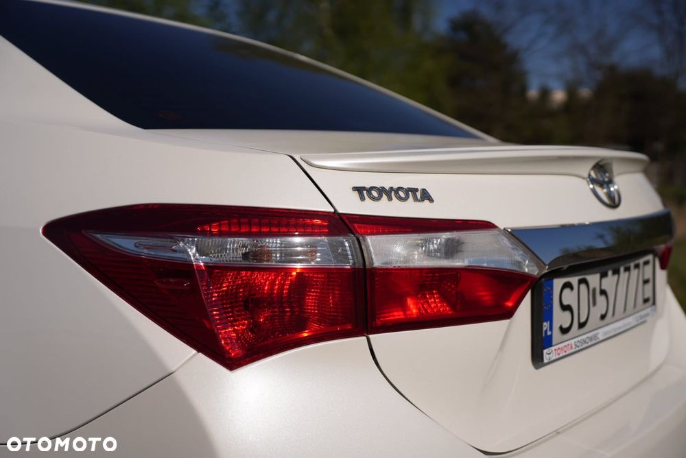 Toyota Corolla 1.4 D-4D Premium - 11