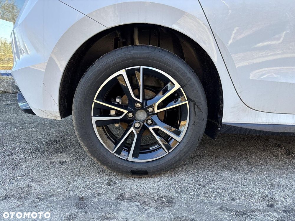 Skoda Fabia 1.0 TSI Monte Carlo DSG - 18