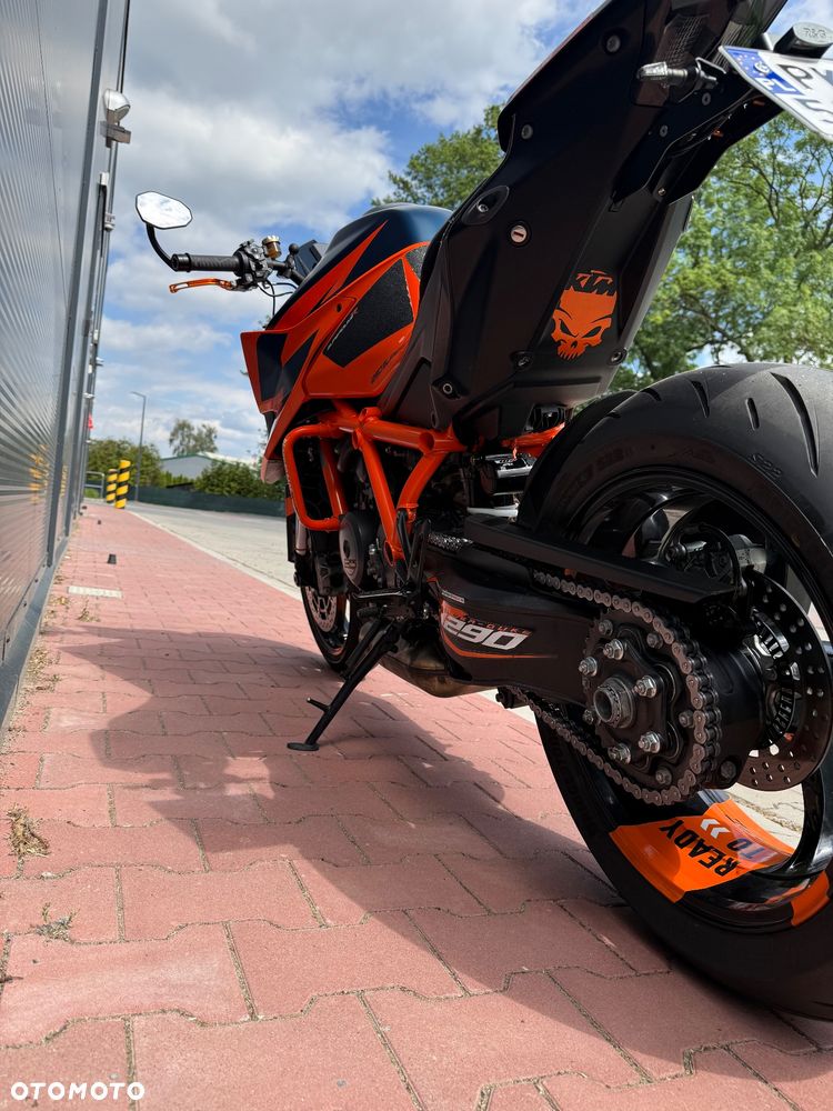 KTM Super Duke - 19