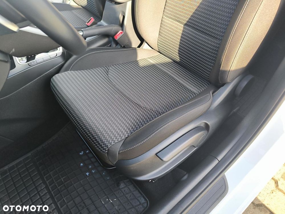 Kia Ceed 1.5 T-GDI M DCT - 12