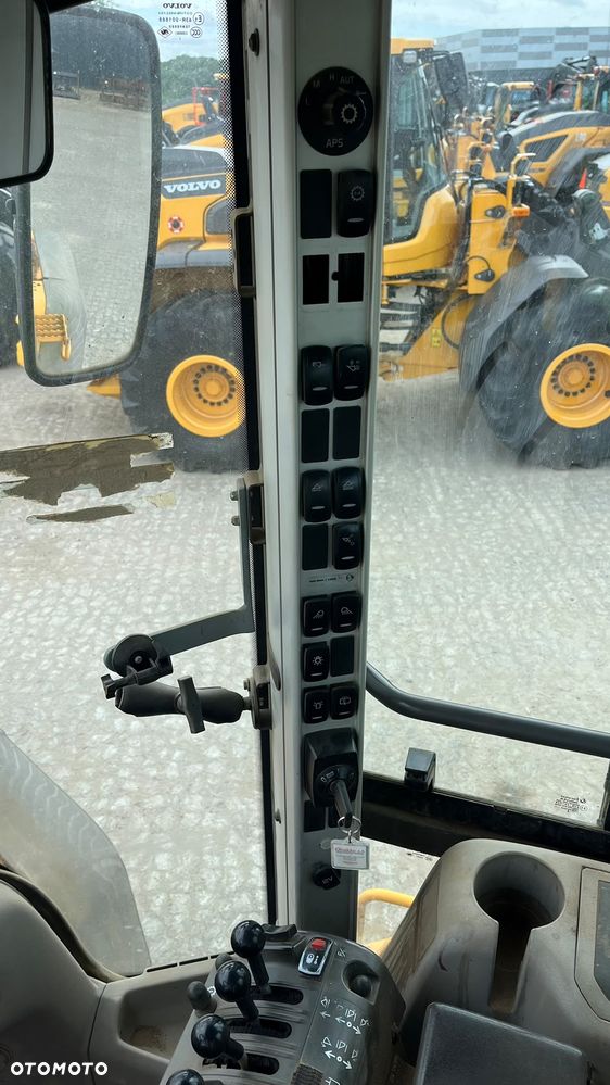 Volvo L110F - 5