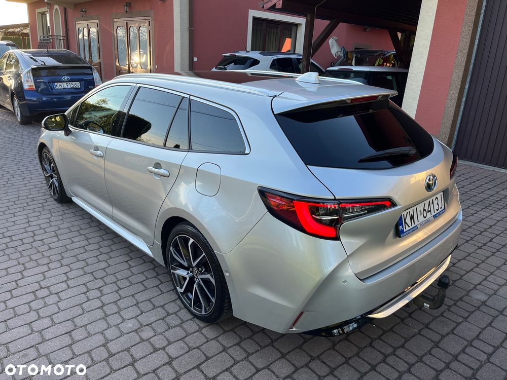 Toyota Corolla 2.0 Hybrid Executive - 8