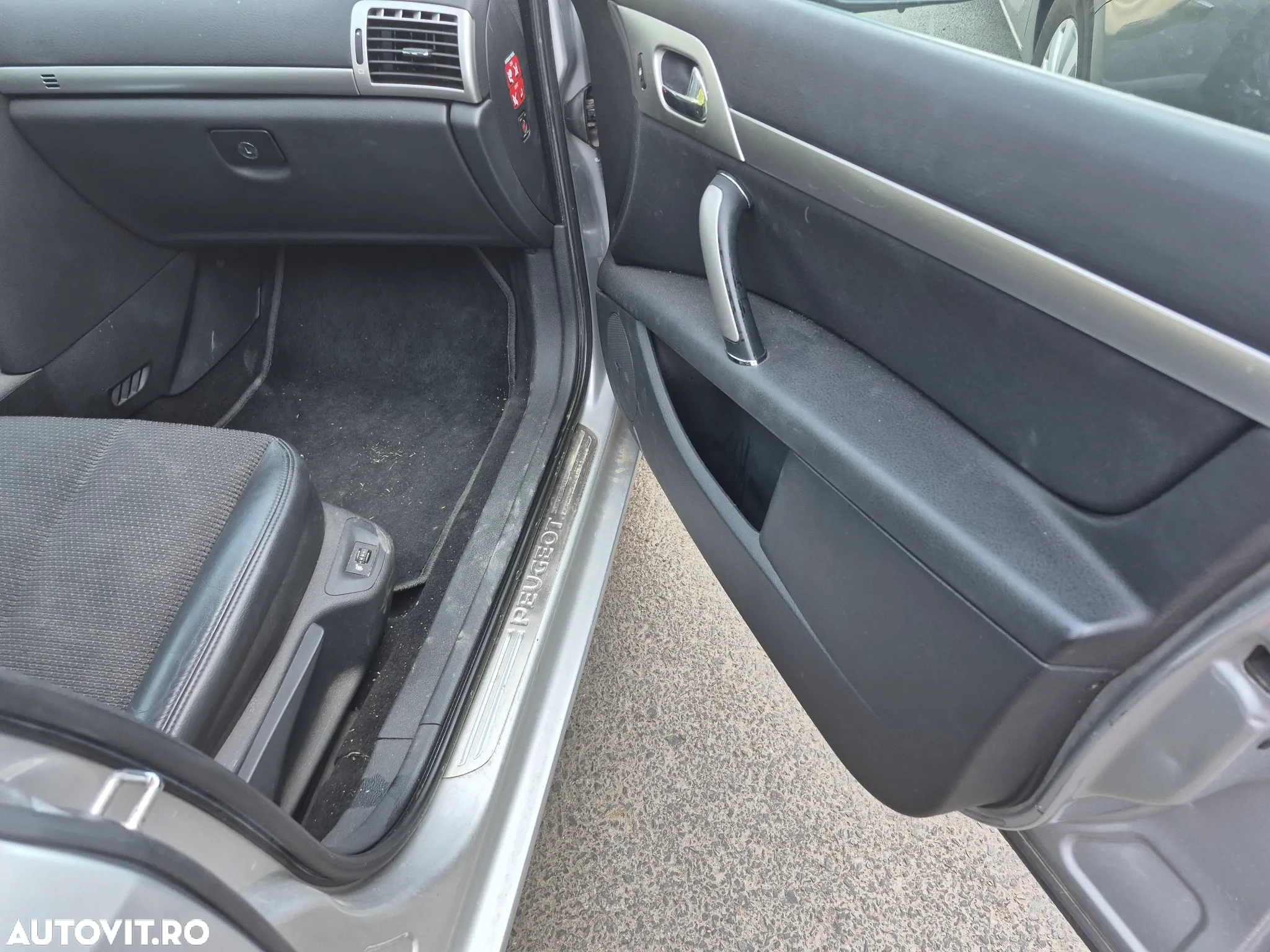 Peugeot 407 HDi 135 Automatik JBL - 32