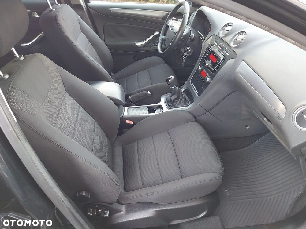 Ford Mondeo 2.0 Trend X - 23