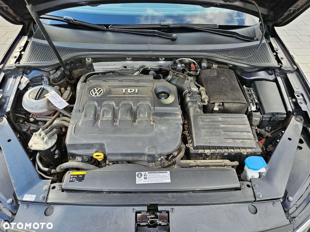 Volkswagen Passat - 35