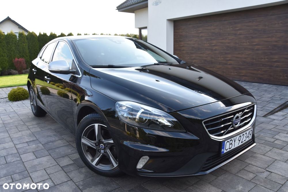 Volvo V40 D2 Drive-E R-Design Momentum - 4