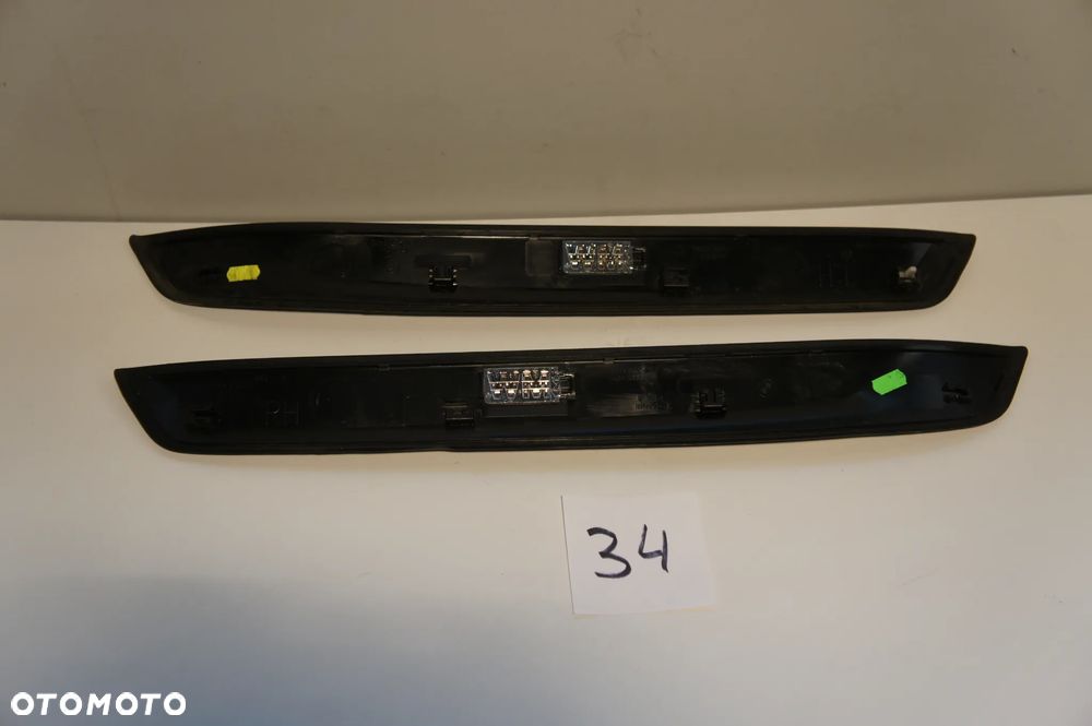 NR 34 Nakładki Listwy na progi przód BMW X1 E84 2990843 - 2