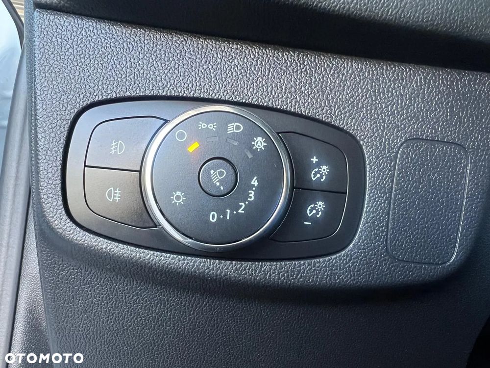 Ford Focus 1.0 EcoBoost Titanium X - 22