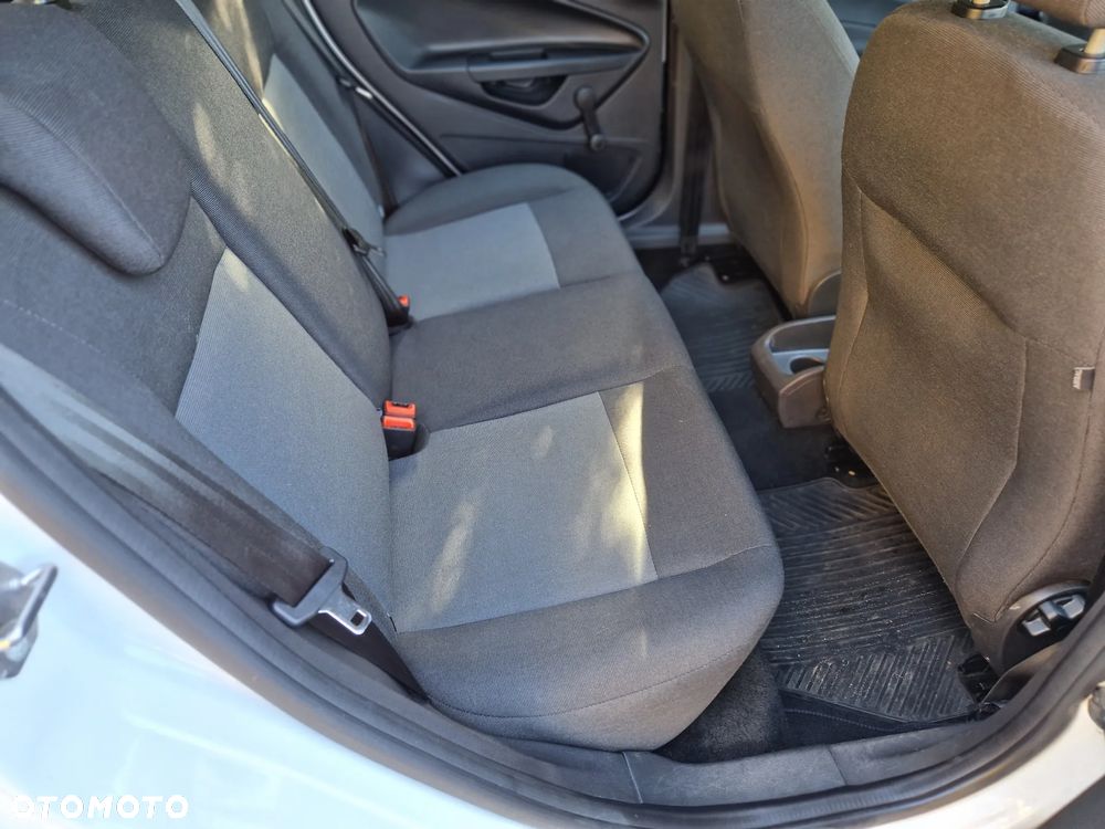 Ford Fiesta 1.25 Silver X (Ambiente) EU6 - 13