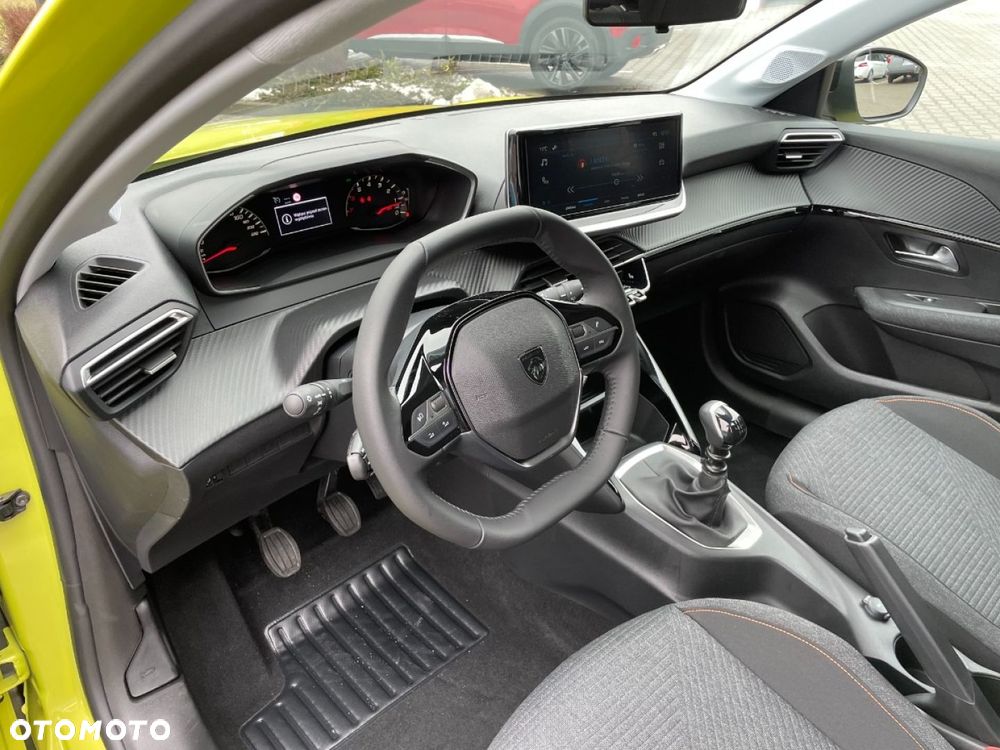 Peugeot 208 - 9