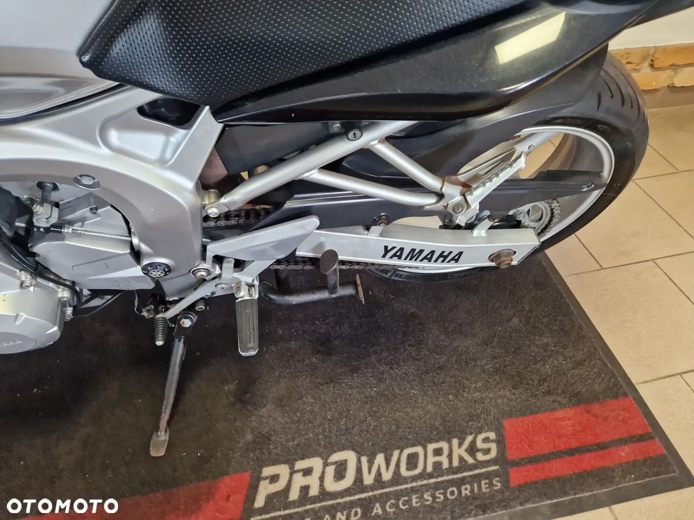 Yamaha FZ6 - 17