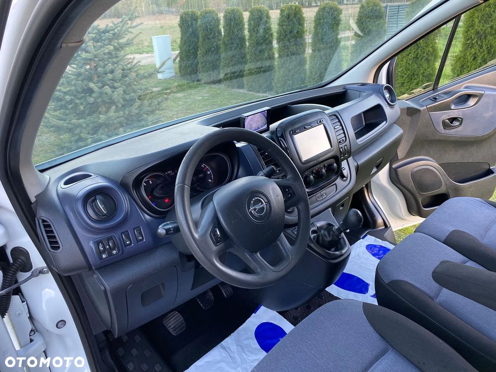 Opel VIVARO - 28