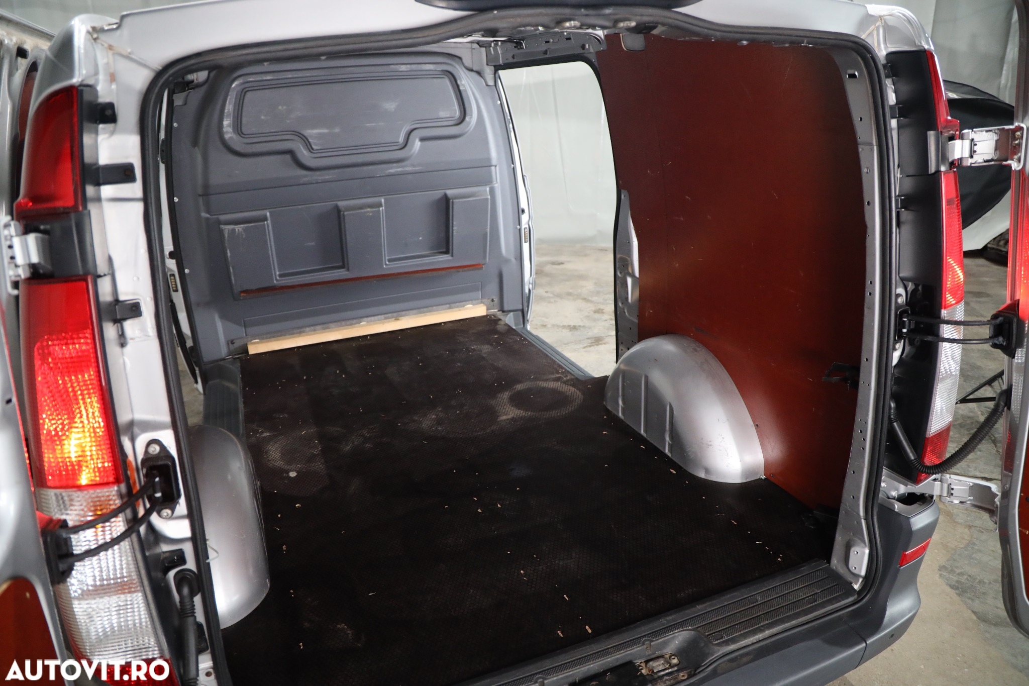 Mercedes-Benz Vito - 26